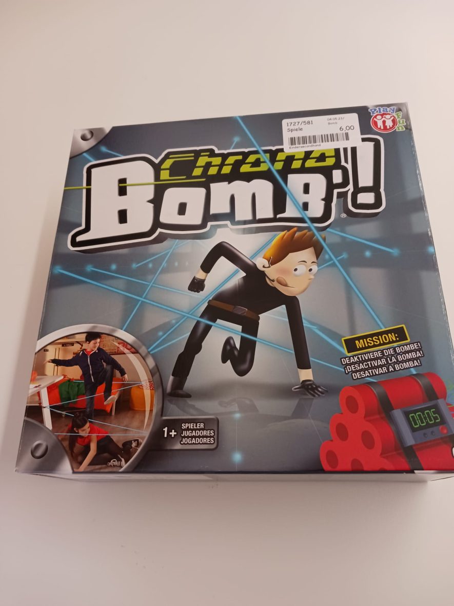 Brettspiel „Bomb“